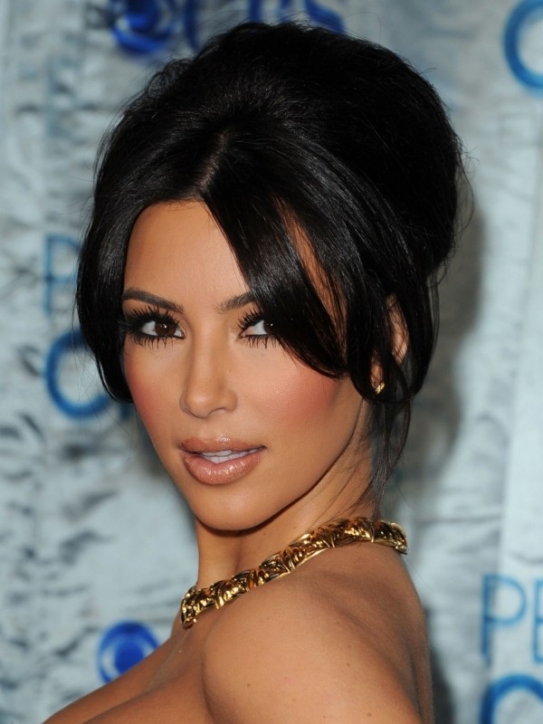 2011 Kim Kardashian Hairstyles » Kim Kardashian Hairstyles 2